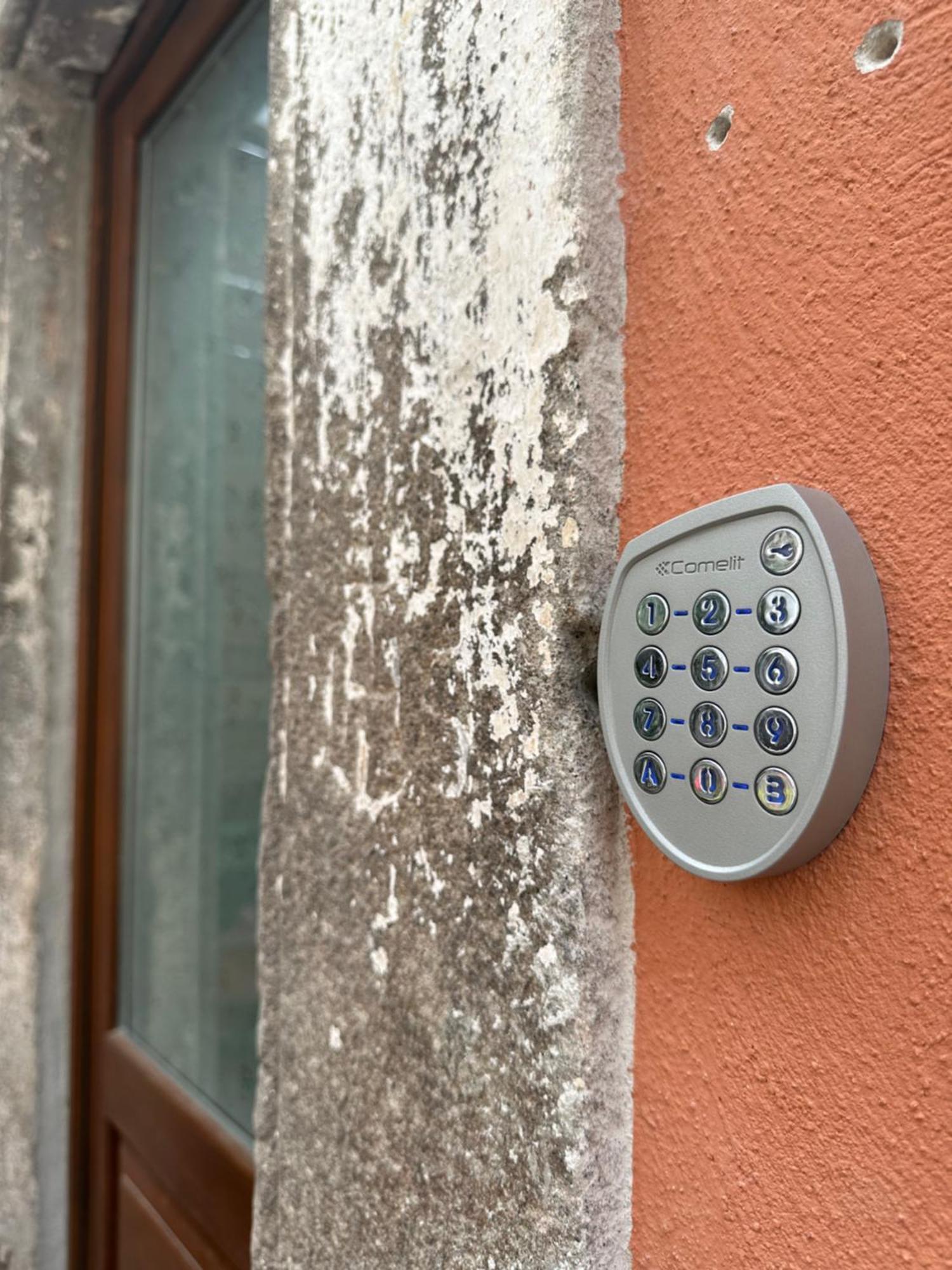 Domus Tuscia Apartments San Faustino Guesthouse فِتيربو المظهر الخارجي الصورة