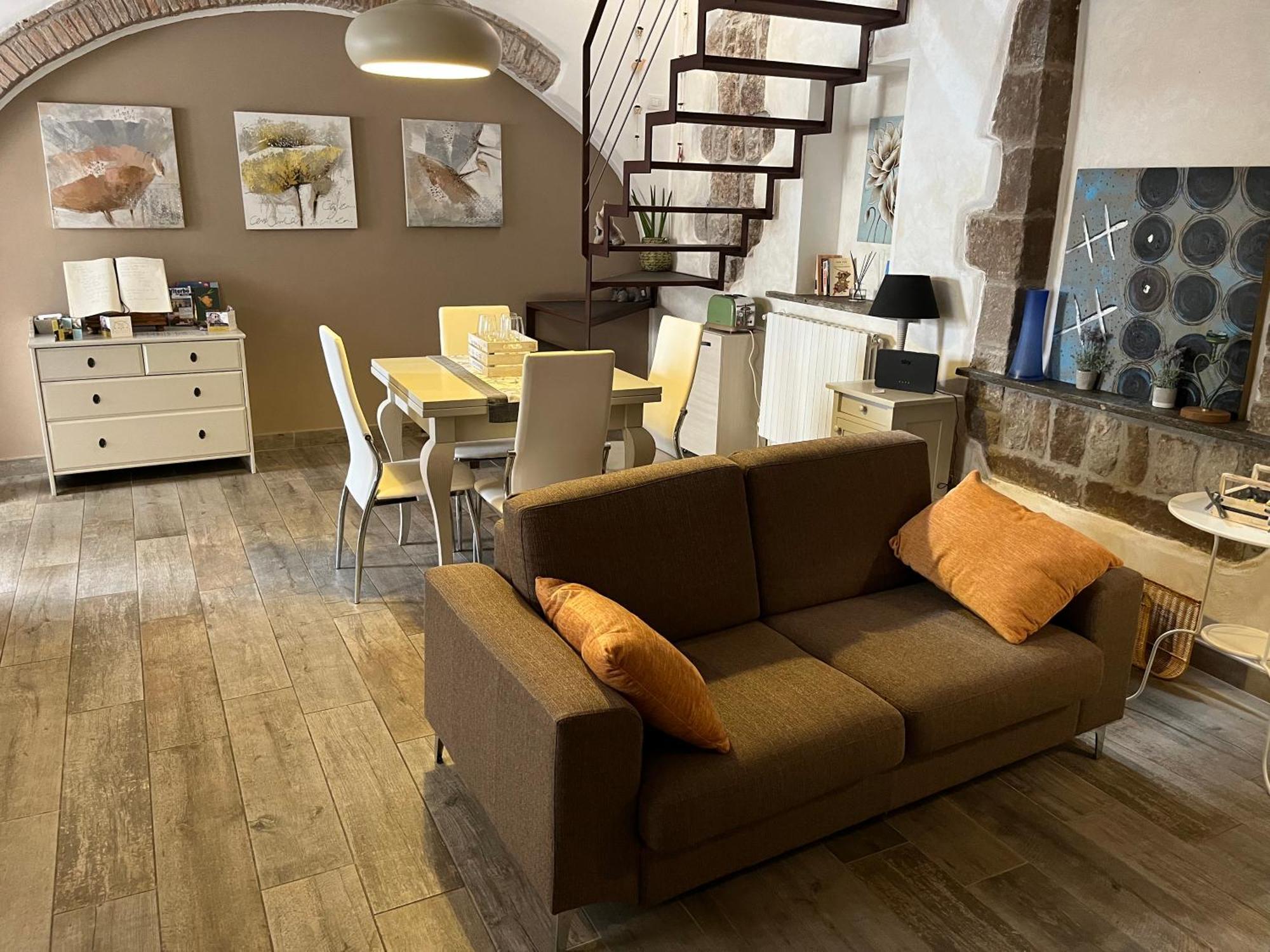 Domus Tuscia Apartments San Faustino Guesthouse فِتيربو المظهر الخارجي الصورة
